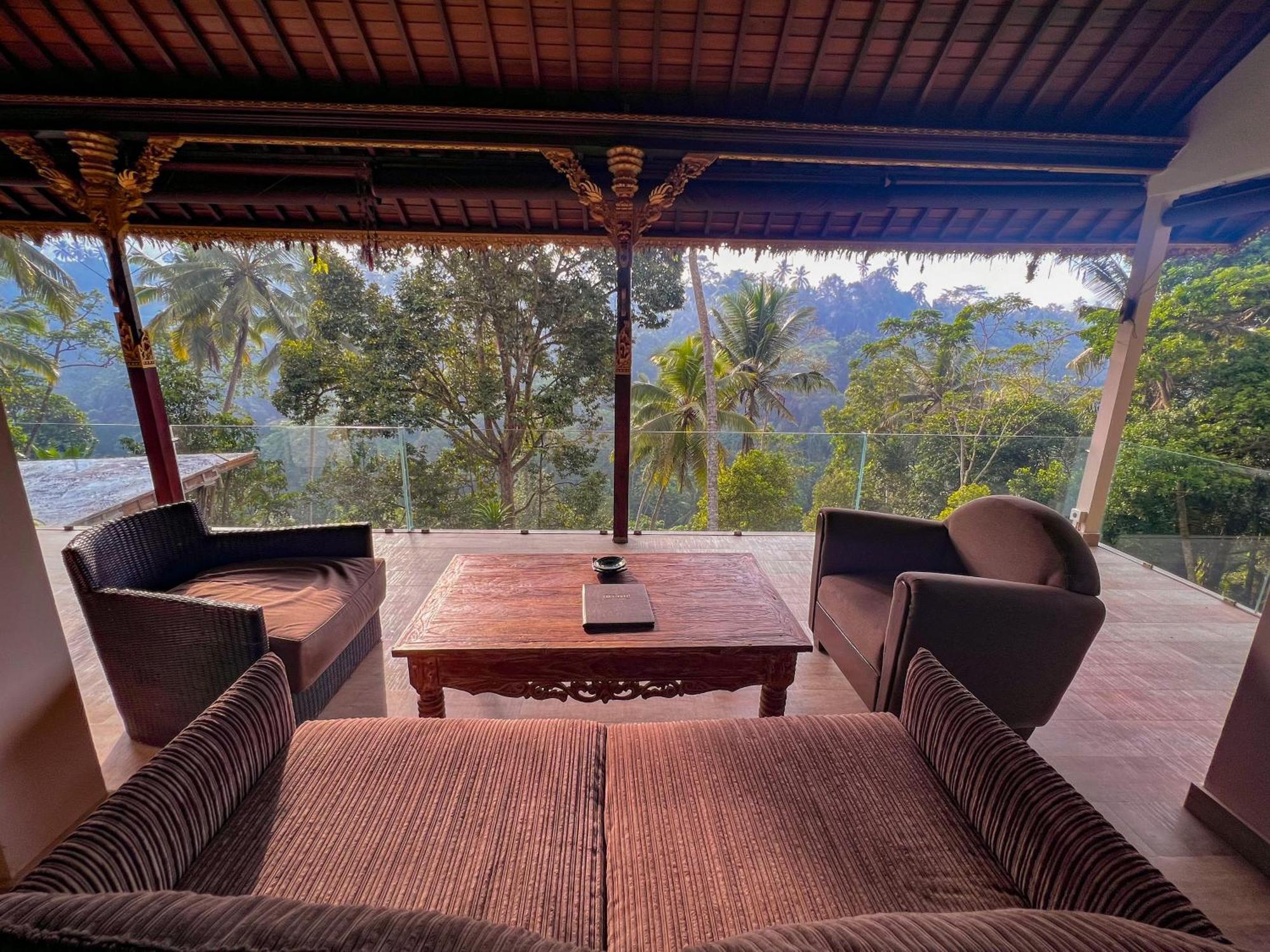 Made Punias Jungle Paradise Aparthotel